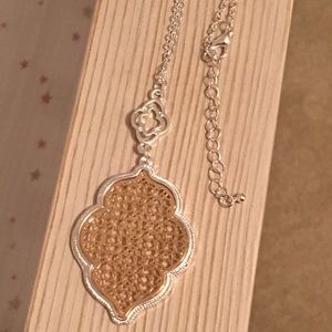 ⭐️SALE⭐️Long pendant necklace in silver and gold